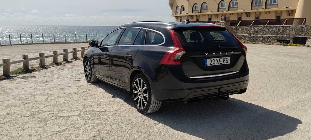 Volvo V60 D6 Summum Hibrido - Full Extras