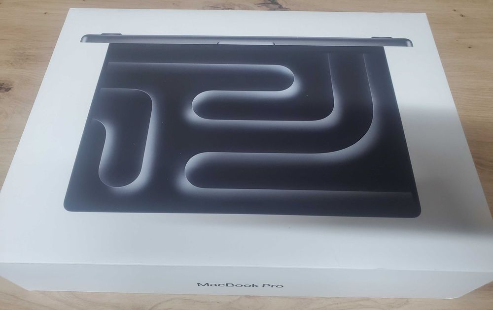 Apple Macbook M3 Pro 2023 18GB RAM 14” 512Gb SSD
