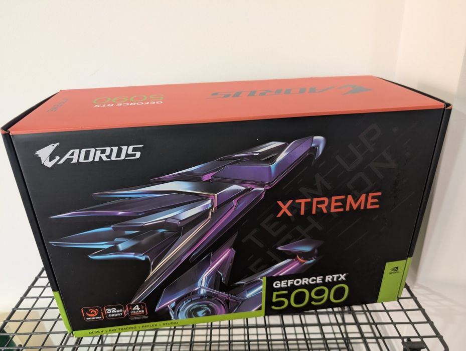 Aorus RTX 5090 Xtreme WATERFORCE 32GB — Topo de Gama