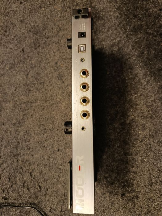 Pedaleira Multi-Efeitos Mooer GE 200