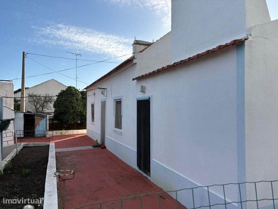 Quinta para reconstruir em Melides