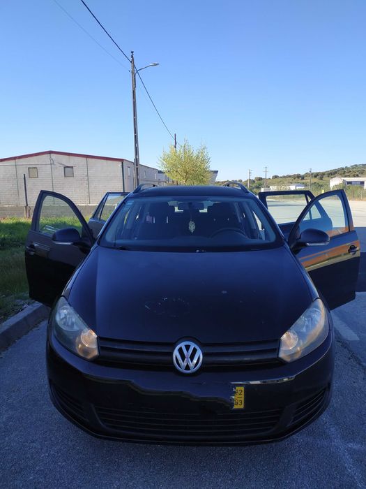 VW Golf carrinha - confere Conforto, Segurança, Versátil, Espaçosa para Família, e/ou Profissionais que precisem de espaço adicional