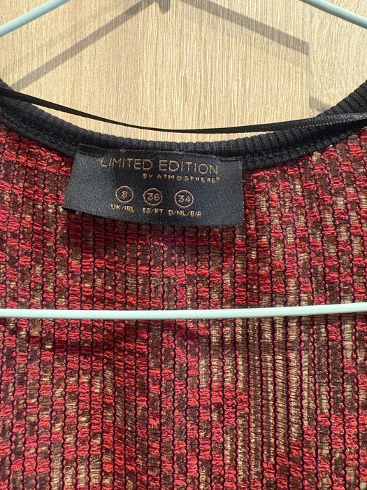 Sweter narzutka r 38 ciekawy wzór czerwony