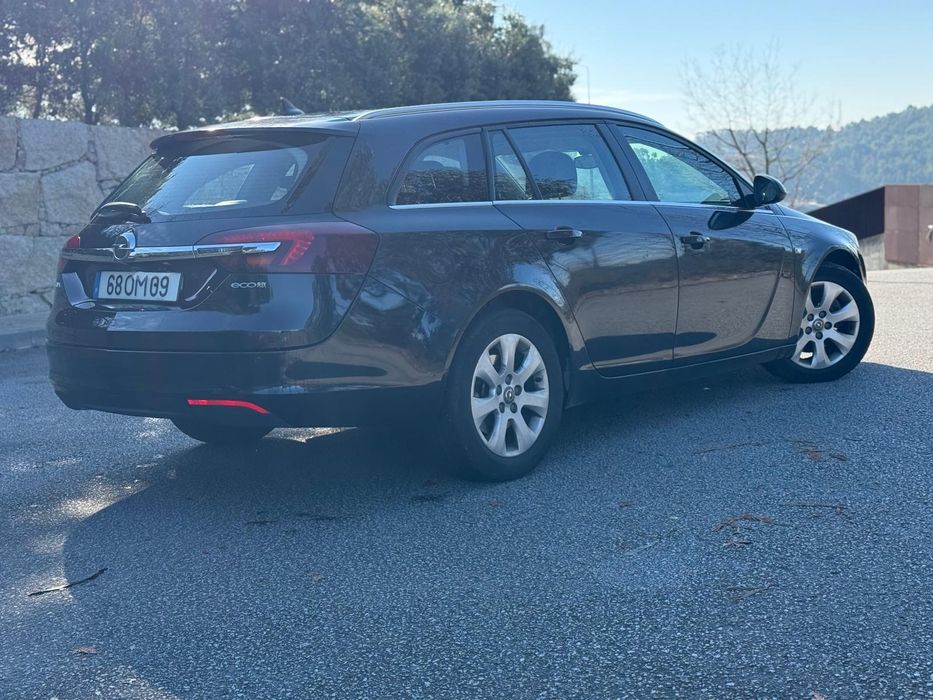 Opel Insígnia 2.0 CDTi  2014 
NACIONAL
140CV
2014

Viatura e