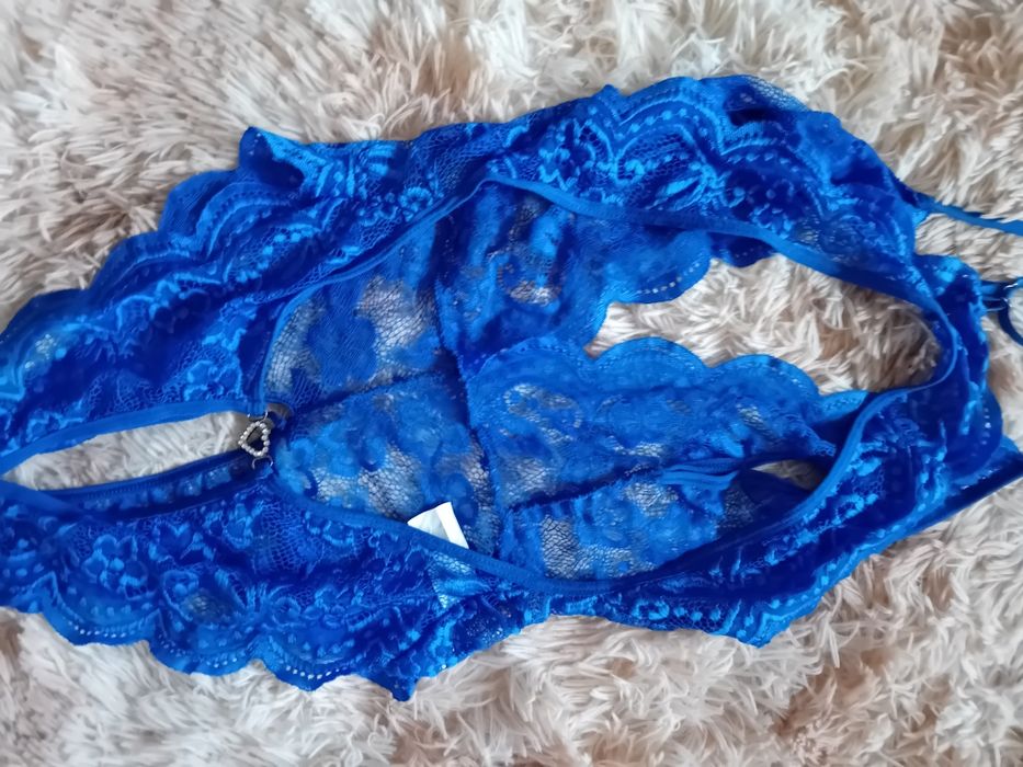 Koronkowe elastyczne body