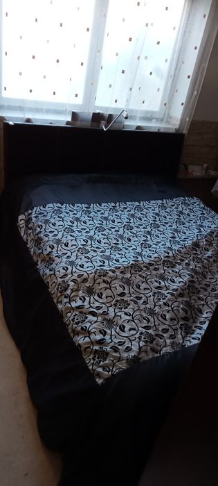 Colcha preta (e prateada)