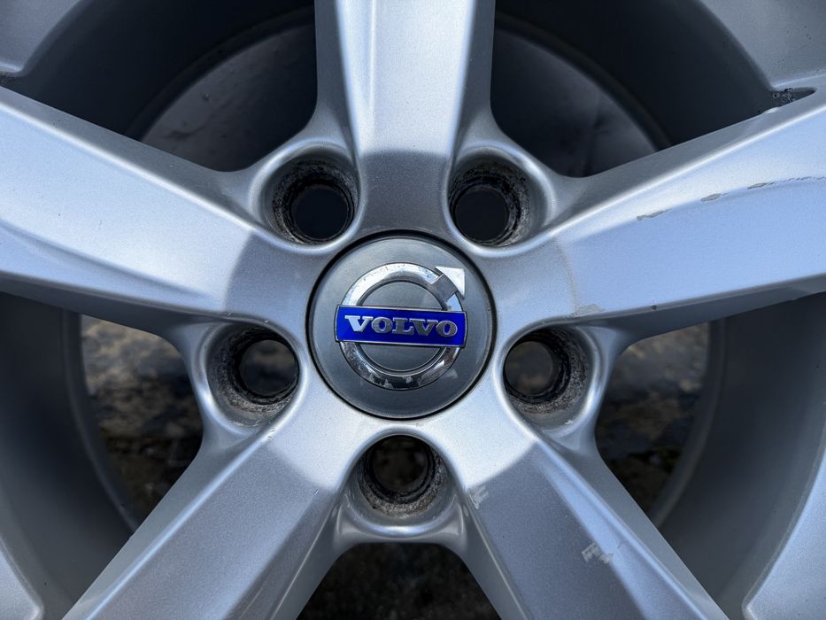 Оригінальні диски Volvo r16 5*108 V40 V50 V70 S40 S50 S60 Ford Focus Mondeo