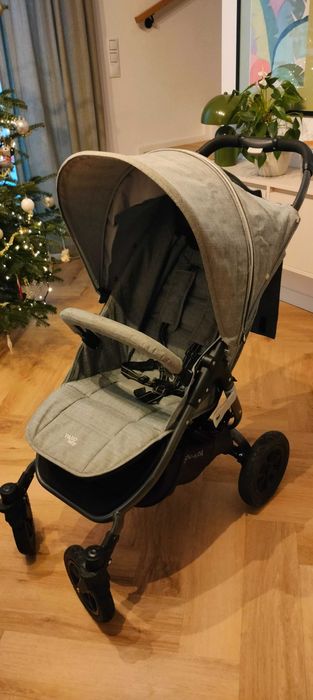 Wózek spacerowy Valco Snap 4, dmuchane kola