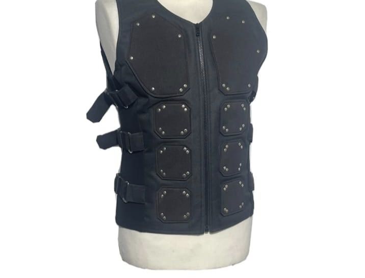 Жилетка чоловіча