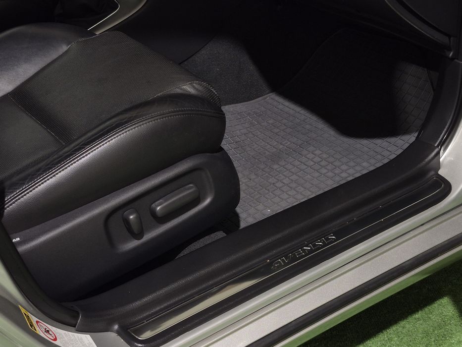Toyota Avensis SW — fotografia 6