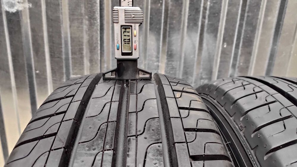шини 215/70R15C. Pirelli. 10мм. 2023р Bridgestone с