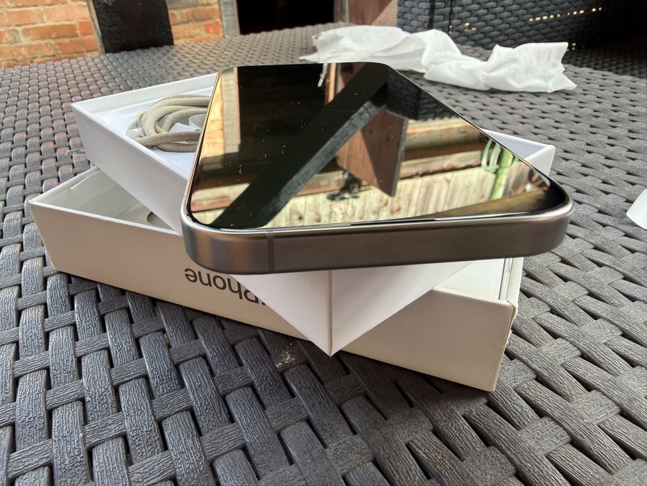 Iphone 15 pro natural titanium 128gb