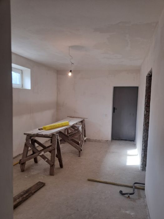 Продається будинок на 2 сім' їв с. Байківці