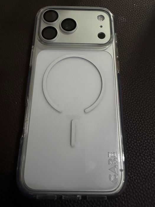 Iphone 17 pro max (silver)