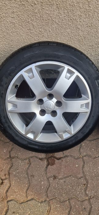 Koła 16" Toyota Prius 2 opony lato