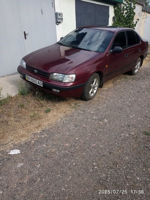 Автомобіль Toyota Carina-E