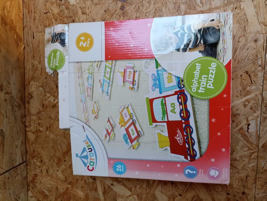 drewniane puzzle alfabet pociąg