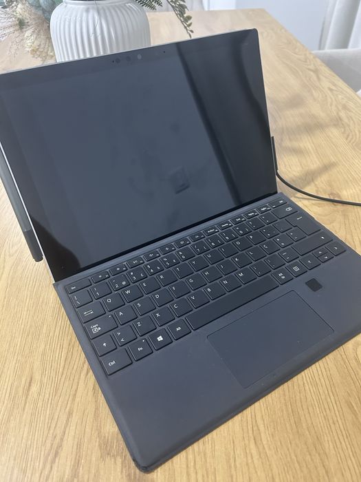 Surface Pro 7 i5, 8 GB RAM, 117 GB storage64552469329922122