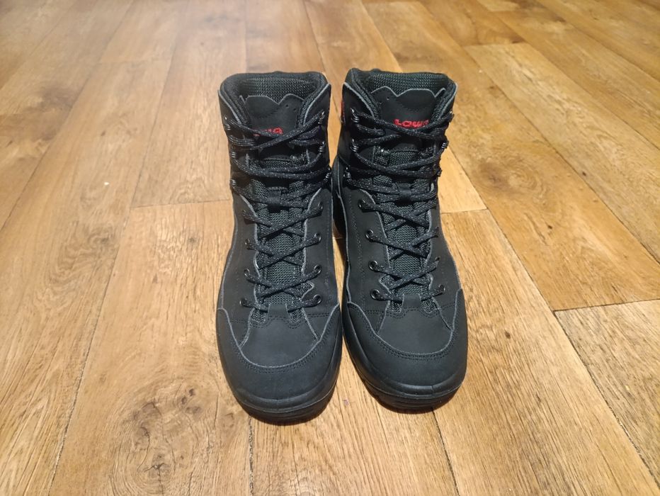Ботинки трекинговые LOWA оригинал