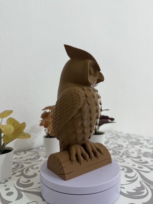 Estatua coruja em 3D
