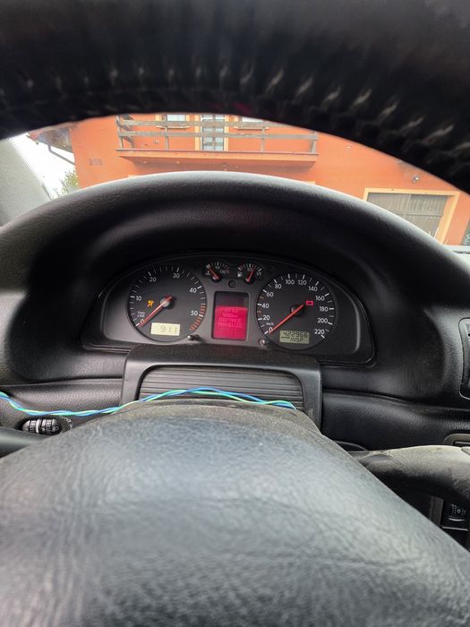 Volkswagen Passat B5 1.9 TDI Syncro – LIFT, OPONY AT, BI-LED