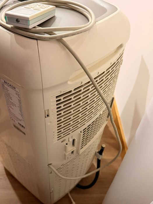 Ar Condicionado Portátil BECKEN 12000BTU