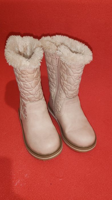 Стильні зимові чобітки