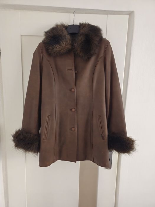 Płaszcz brązowy jasny skórzany damski S