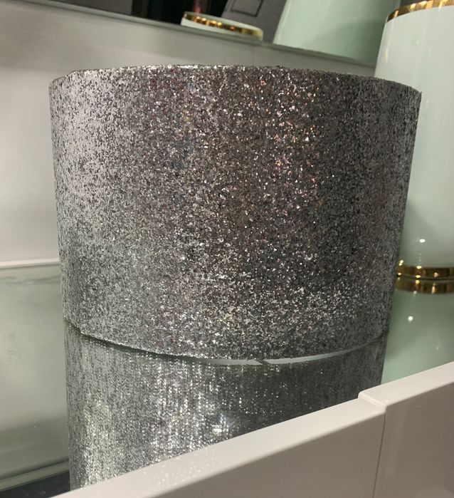 Abajur de cor prateado