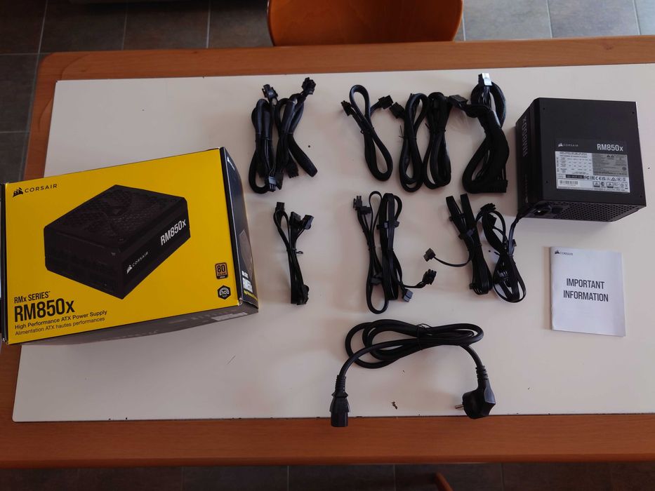 Fonte de Alimentação Corsair RM850x