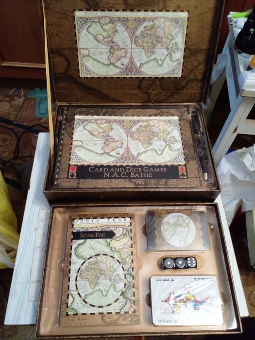Подарочный набор для настольных игр