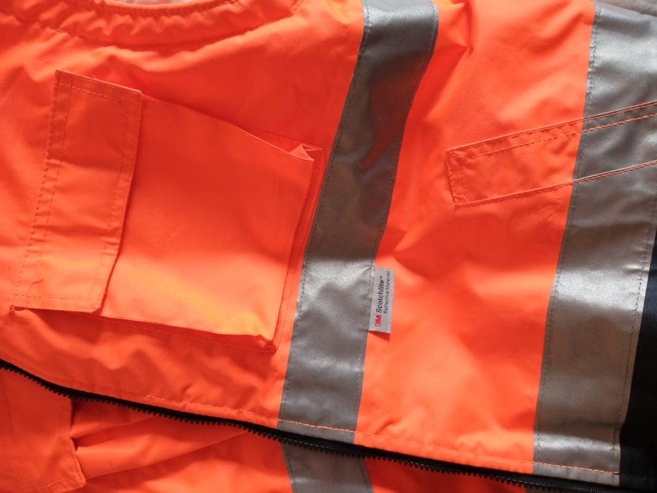 Спецодяг (куртка нова сигнальна утеплена) , зі с/відбиваючими полосами