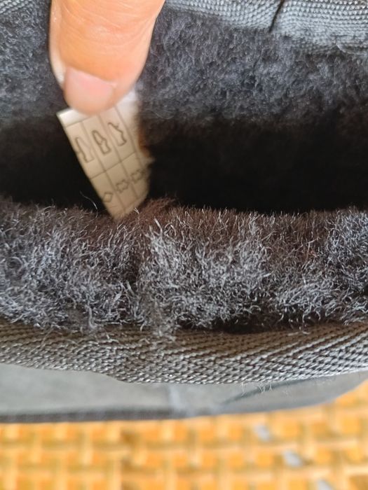 Botas pretas em pele, T38, tipo UGG
