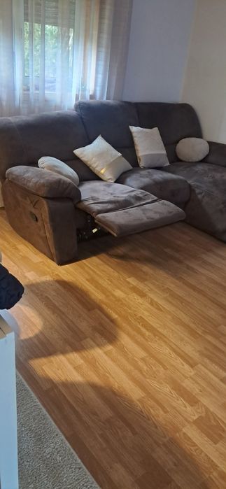 Sofá com chaise longue