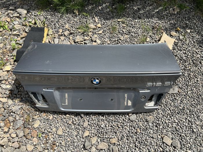Klapa bagaznika bmw e46 coupe lift silbergrau