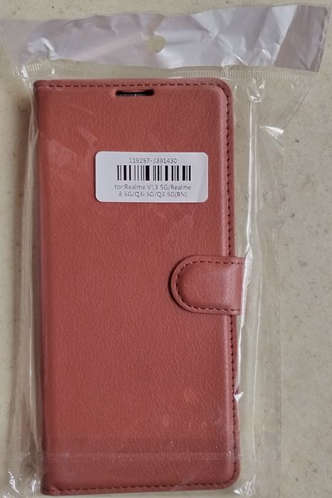 Etui do smartfonów Realme.