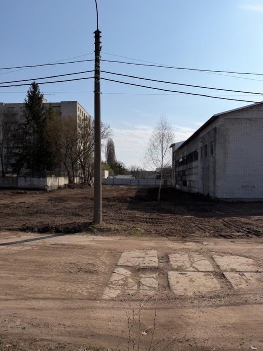 Майновий комплекс-Складське приміщення 700кв.м з адмінбудівлею
