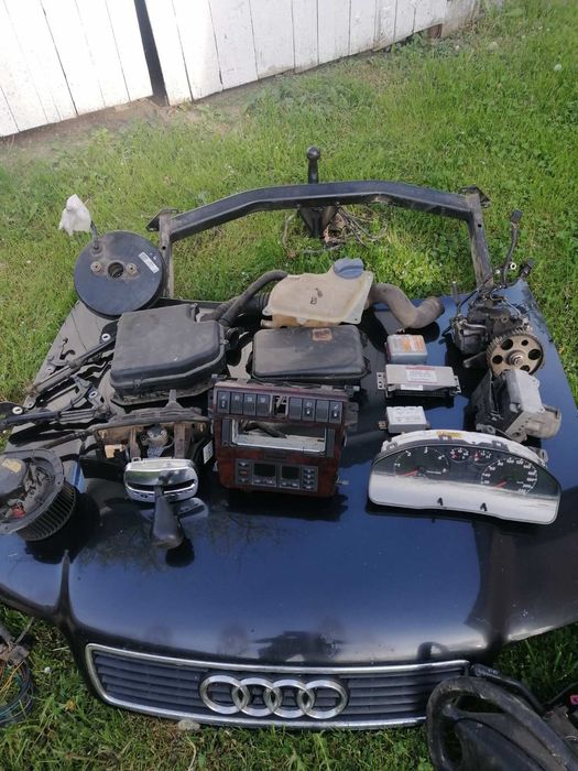 Продам двері до ауді А4*96рік.