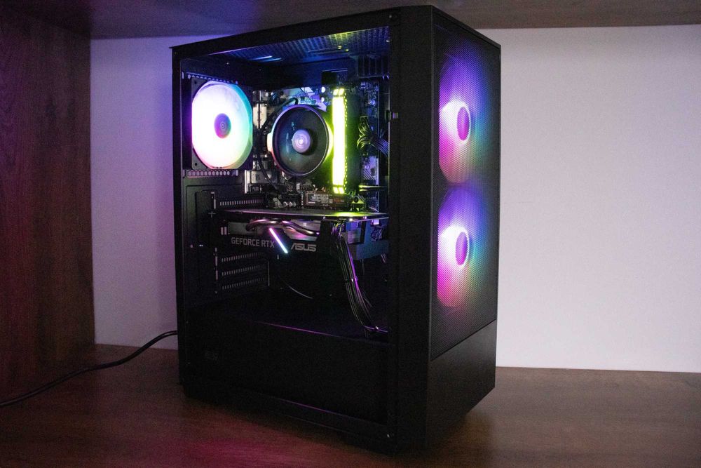 Komputer Gamingowy Ryzen 7 2700x RTX 2060 16GB RAM 500 SSD **DOWÓZ**