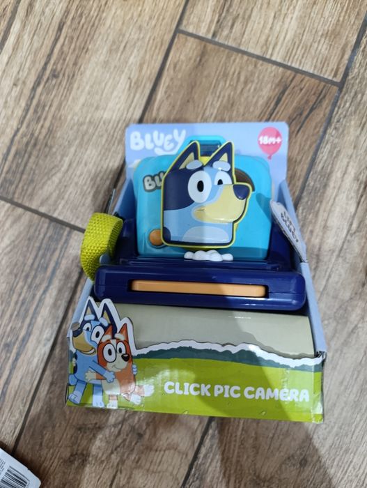 Sprzedam zabawkę aparat blue