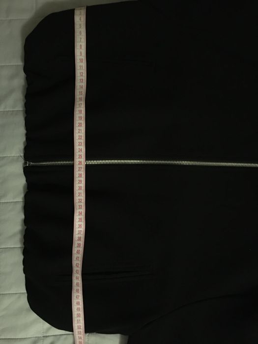 Чорний бомбер Zara