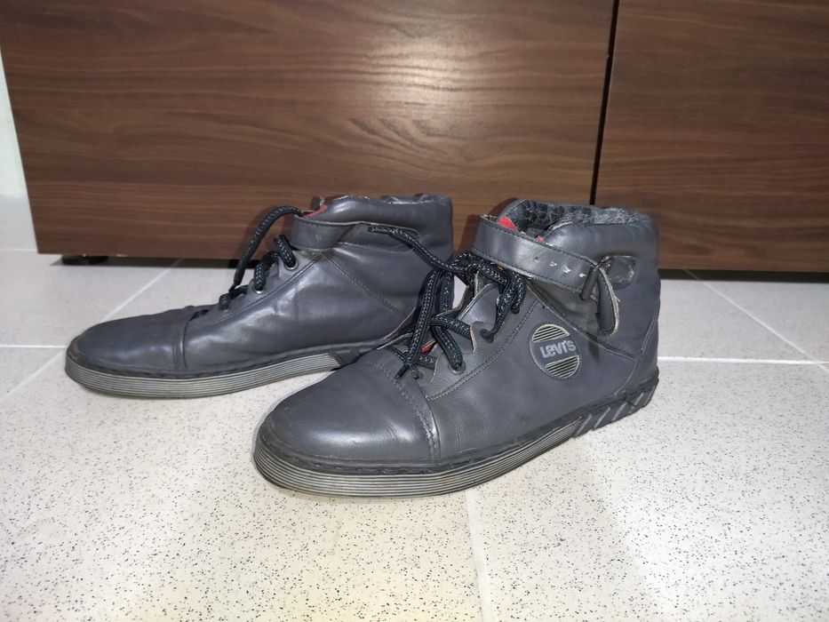 Sapatilha Levi's cinzenta