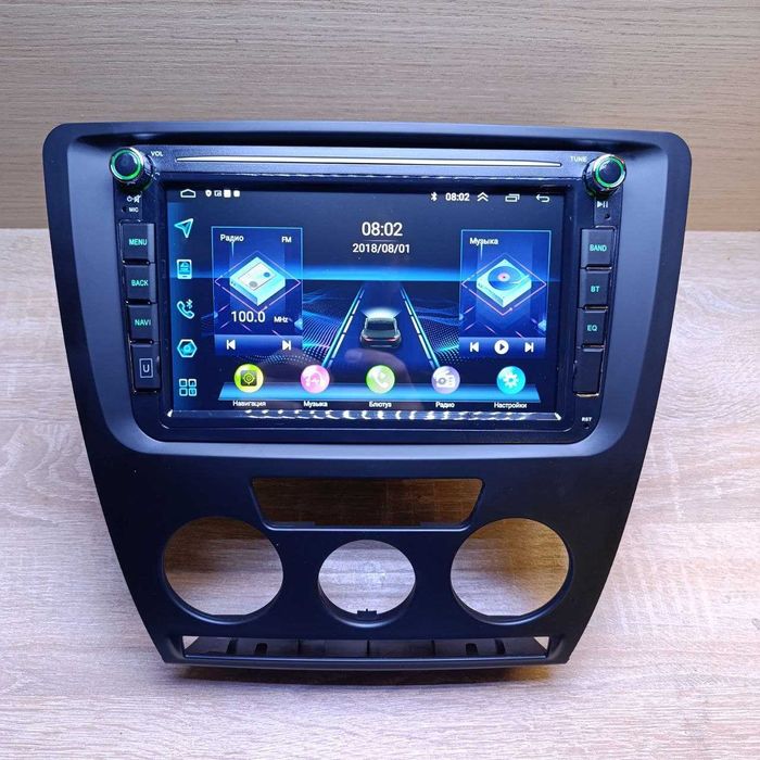 Штатна магнитола Skoda Octavia A5 + рамка