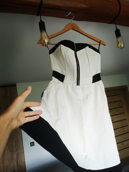 Reserved sukienka 38 M damska rozkloszowana porządna