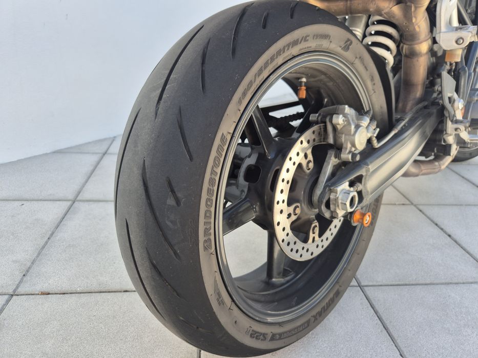 KTM SuperDuke 990 de 2009 c/ 17.000km