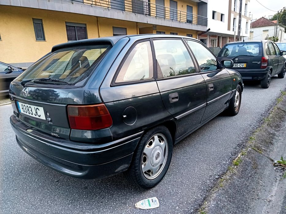 Opel Astra 1998 Gasolina - Bom Estado - Inspeção e Pneus OK