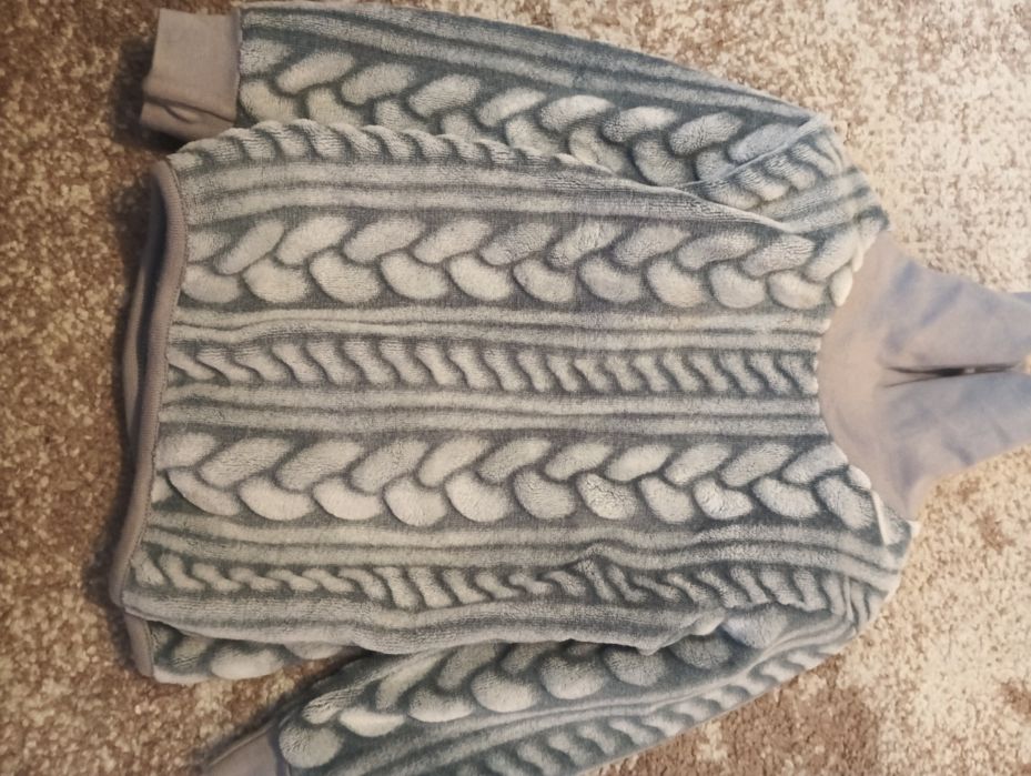 Кофта тепла для дівчинки