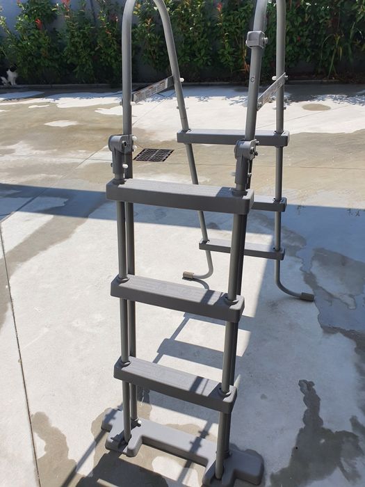 Escada para piscina
