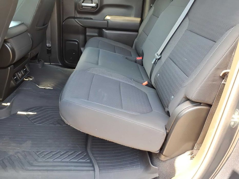 Chevrolet Silverado 1500      2021