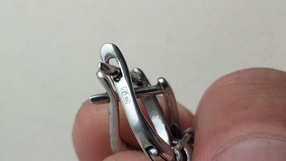 Продам Серги серебро